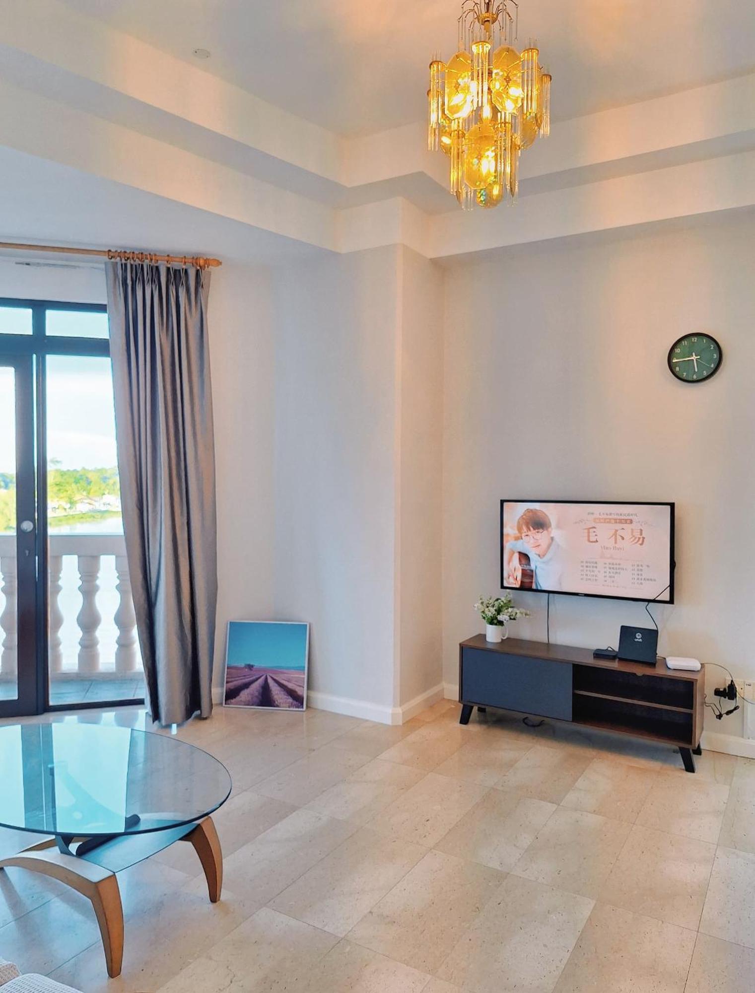 Cozzzy Hut Riverbank Suites Kuching With Spectacular River View Eksteriør bilde